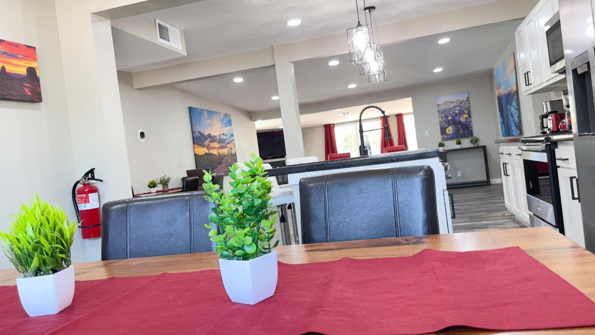Private Home - Heated Pool, Billiards, Darts, Foosball, Fireplace, 5 Smart Tvs, Bbq, Cotton Bedding - The Saguaro Sanctuary, Pool Heat Optional 투산 외부 사진